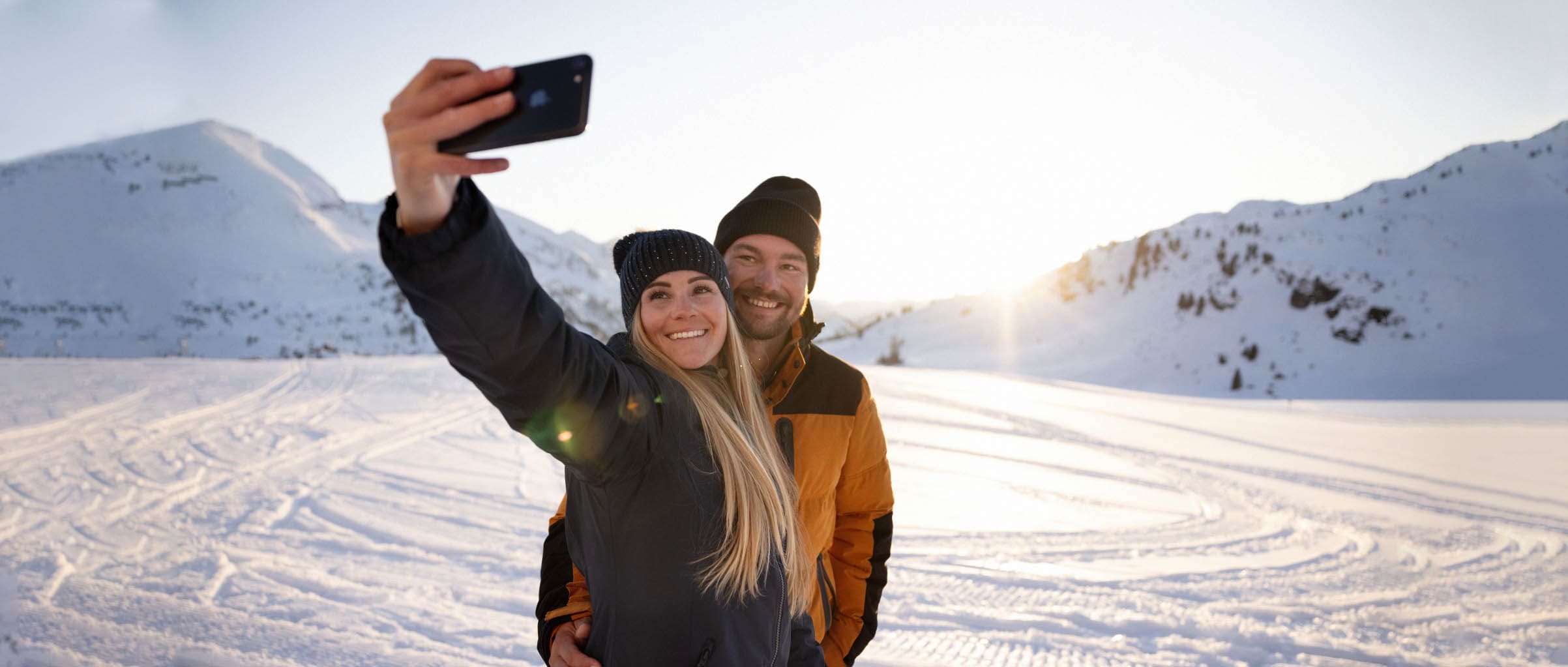 Selfie Winterurlaub Pärchen zu zweit © Tourismusverband Obertauern